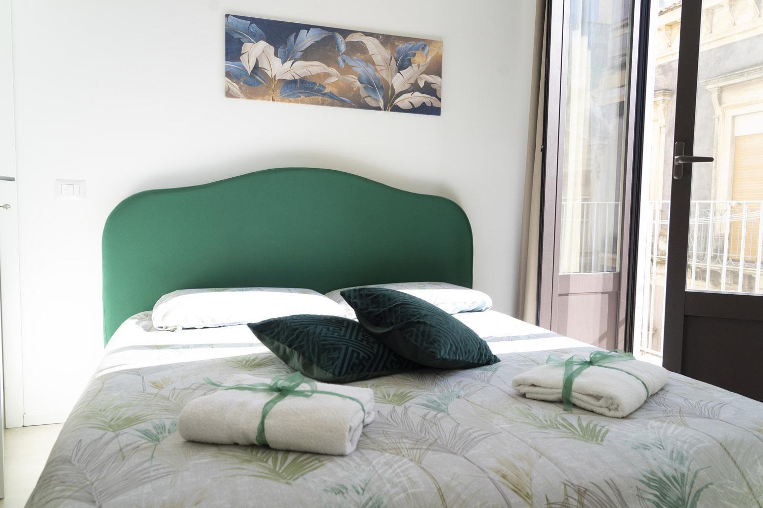 Martiry Suite Apartment Катания Экстерьер фото